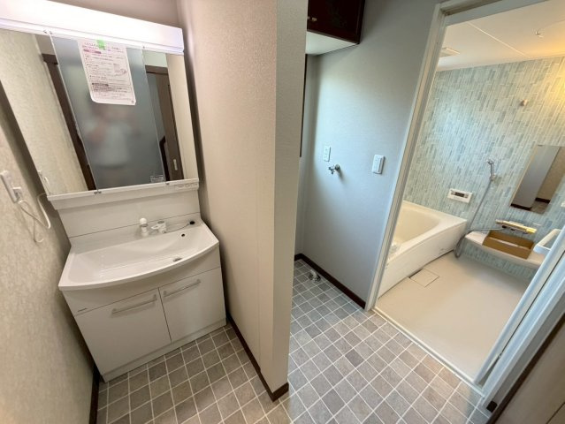 和歌山市粟・中古戸建・115654の洗面所