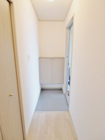 セジュール重本　B棟の玄関