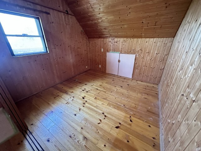 門沢　中古住宅の洋室