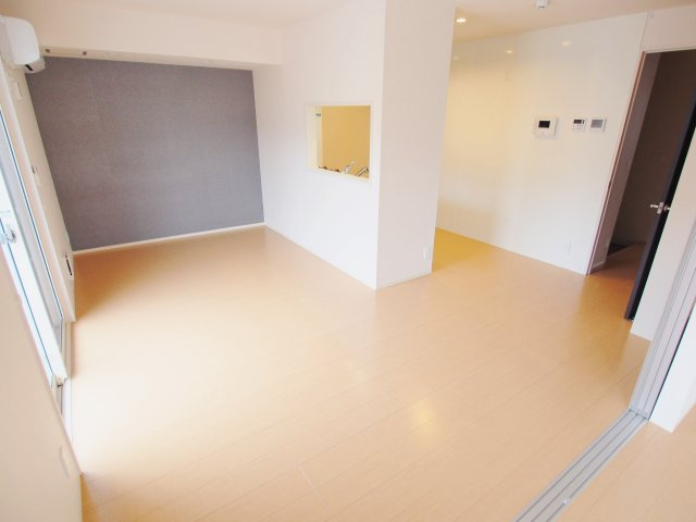 D-room上影　A棟の居間・リビング