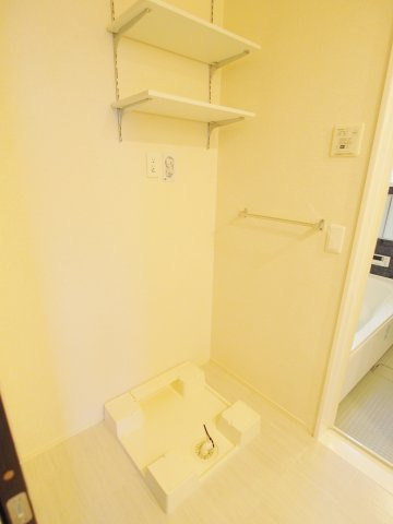 D-room上影　A棟の洗面所