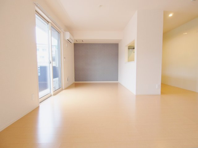 D-room上影　A棟の居間・リビング