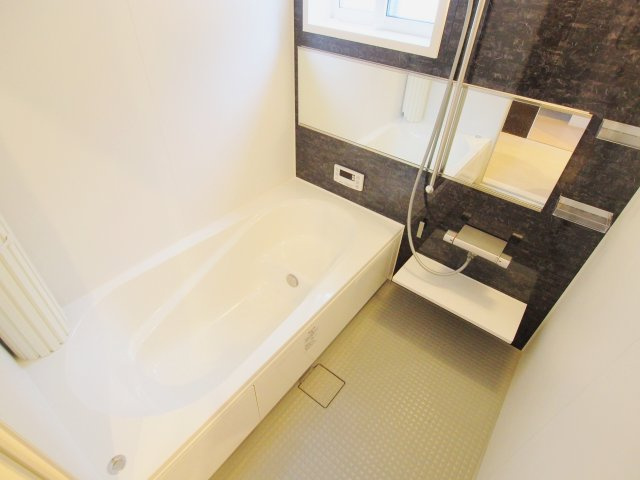 D-room上影　A棟の浴室