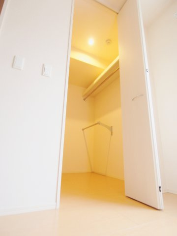 D-room上影　A棟の収納