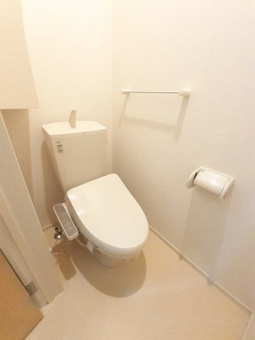 【トイレ】 | ル・ヴァンＡ | 清潔感のあるトイレです