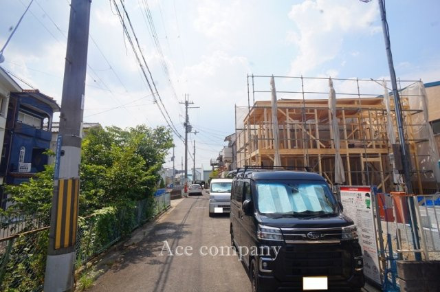 【前面道路含む現地写真】 | 東大阪市東鴻池町5丁目　【1号棟/全2棟】 | 南向き☆【前面道路幅員：約4.7ｍ☆】