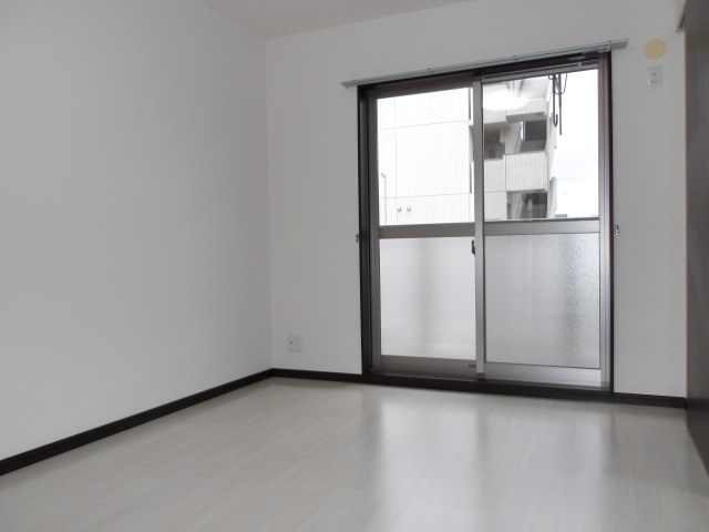 【洋室】 | ハートフルセレーネ | 使い勝手のいい洋室です