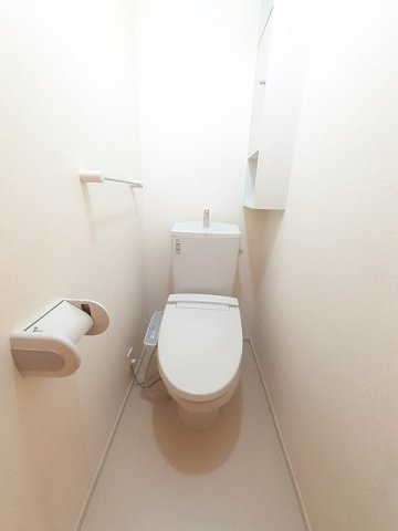カーサ・ドマーニ　Ⅱのトイレ|落ち着いたトイレです