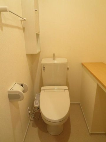 ミルト住吉Ⅱのトイレ|コンパクトで使いやすいトイレです