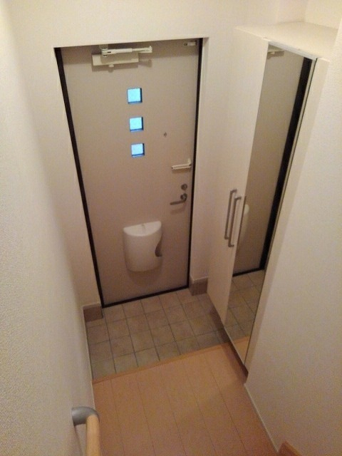 カモミールハウスＡの玄関