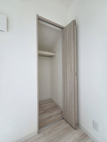 調布市下石原２丁目のアパートの収納