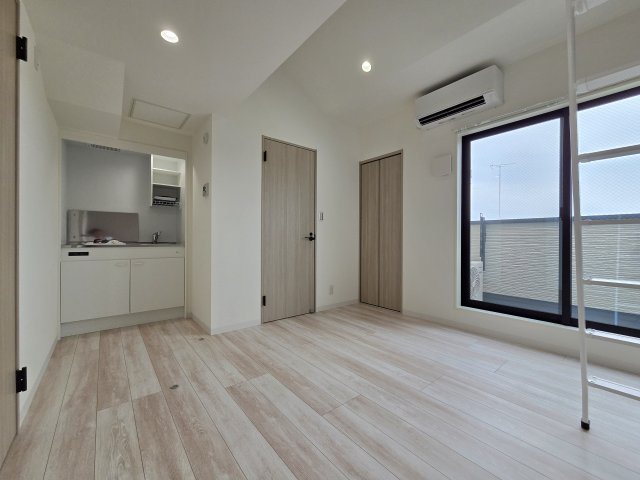 調布市下石原２丁目のアパートの居間・リビング
