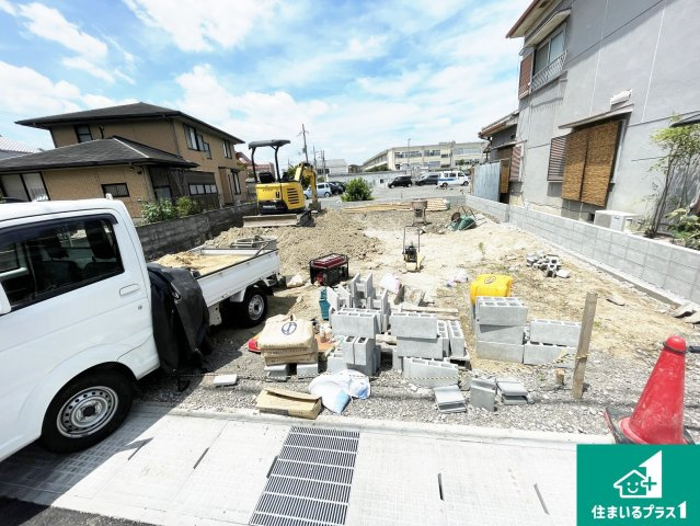 宇治市伊勢田町毛語　第1期　新築一戸建ての外観|周辺は落ち着いた街並みの住宅地！子育てがしやすい住環境です！まだ未完成ですが、現地でしかわからない事もございます。是非一度ご覧ください。
