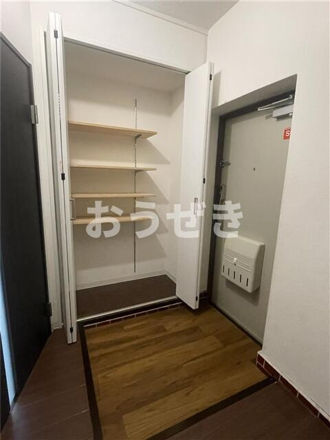 片倉台団地　１７号棟　２０２号室の収納
