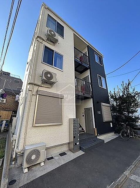 中野区弥生町３丁目のアパートの外観