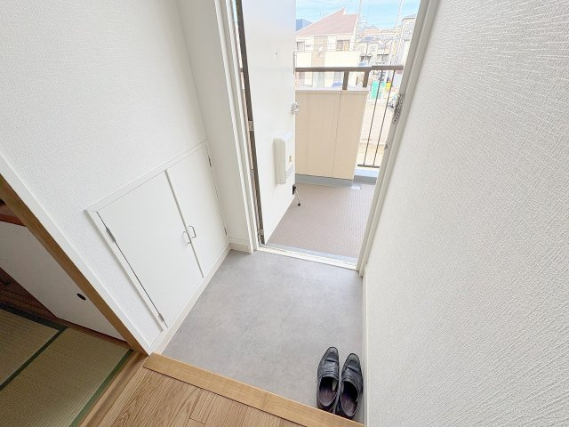 マンション摂陽の玄関
