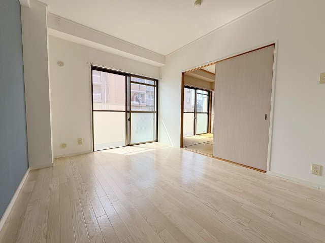 マンション摂陽の居間・リビング
