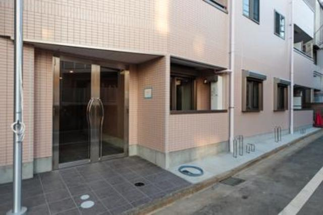 ＮＯＮＡ　ＰＬＡＣＥ渋谷富ヶ谷Ａｎｎｅｘのエントランス|落ち着いたエントランスです