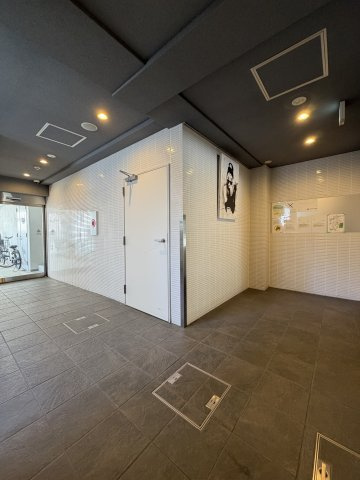 大阪市中央区谷町７丁目の賃貸マンションのロビー