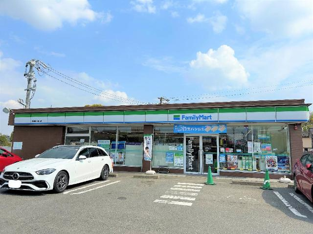 サンシャインスクエア　　刈谷市近郊の賃貸ならクラスホーム刈谷店の周辺|ファミリーマート東浦緒川植山店まで863ｍ