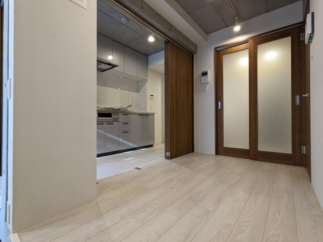 ミオテゾーロ哲学堂カーザの居間・リビング|居間です