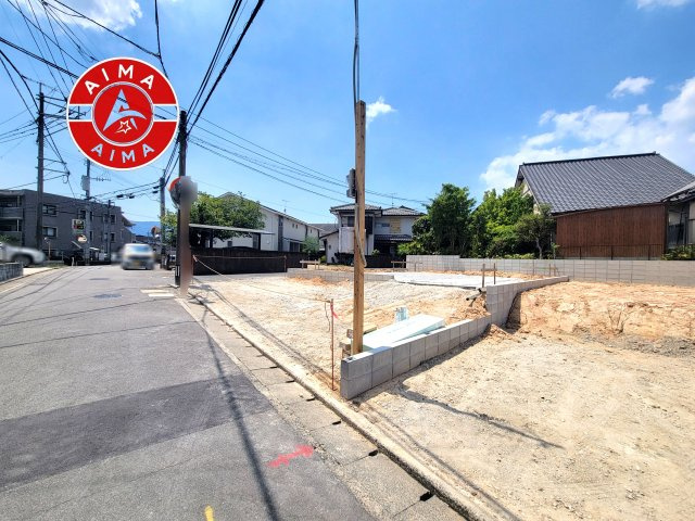 福岡市南区野多目5丁目第1-1棟（1号棟）の外観|前面道路含む現地の写真です。