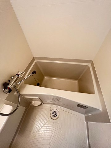 エスタート塚本の浴室