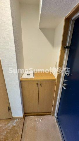 アバンダント21の玄関