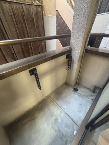 メイツ松屋町のバルコニー
