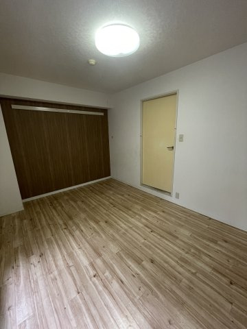 トシヤマンションの寝室