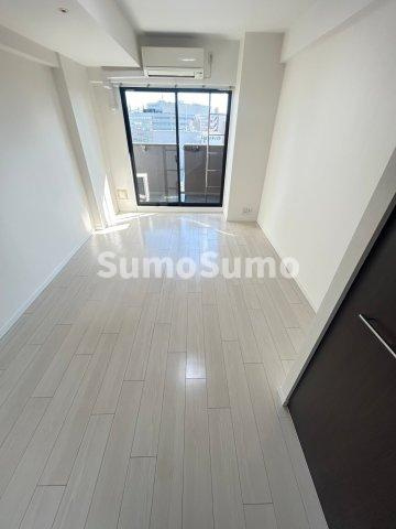 S-RESIDENCE神戸磯上通の居間・リビング