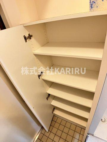 グランカーサ都島の収納