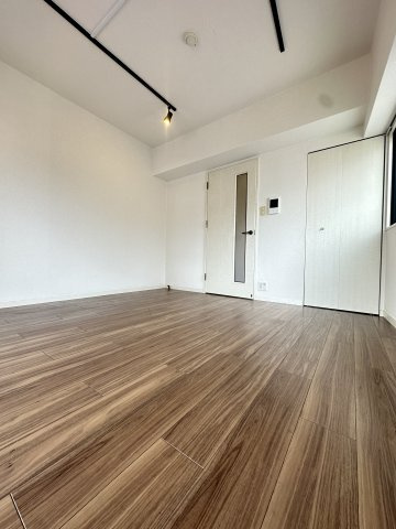 ソレアード赤坂の居間・リビング