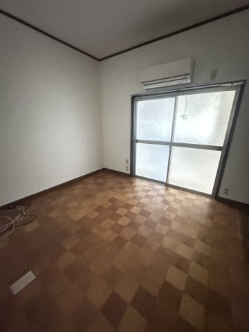 西山町戸建の居間・リビング