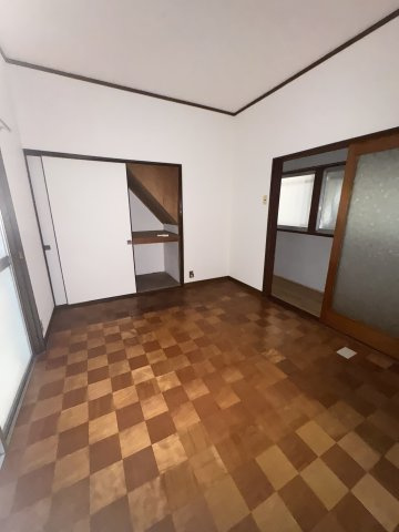 西山町戸建の寝室