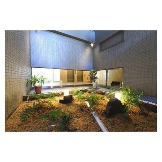 レジディア西天満（旧リヴァージュ西天満）のロビー