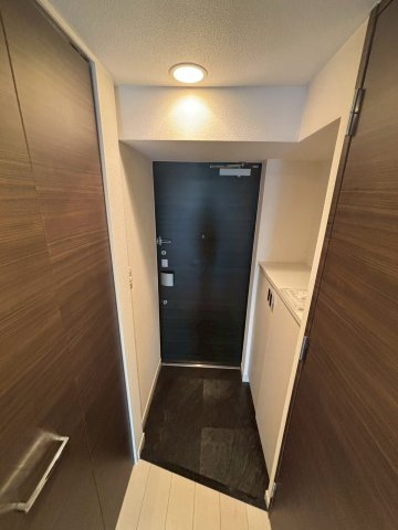ララプレイスOSAKA WEST PRIMEの玄関