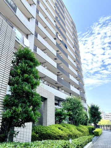コスモシティ北千住の外観|コスモシティ北千住：徒歩圏内にスーパー等があり生活住環境良好！