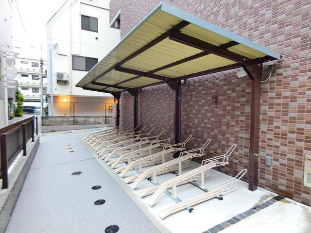 BPRレジデンス亀戸の駐車場