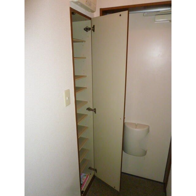 アムール　ＳＫＲの玄関