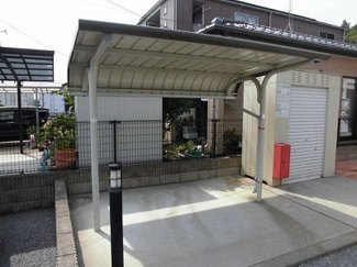 【その他】 | レオパレスマルモラーダ | 屋根付き駐輪場です。