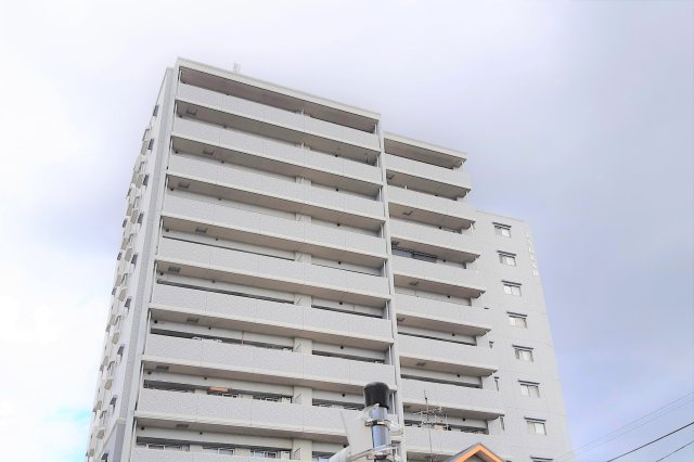 エスリード平野本町の外観