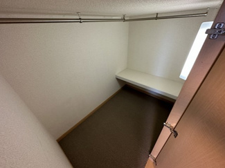 【内装】 | レオパレスら　べるでゅーらⅡ | ベッド下収納