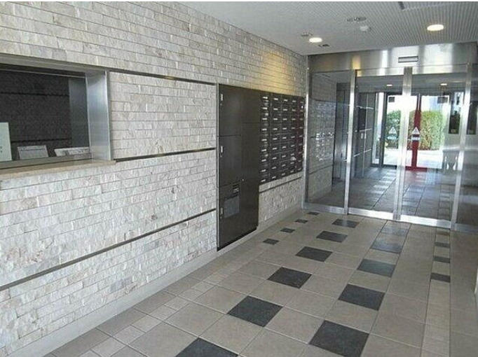 練馬区桜台１丁目の賃貸マンションのエントランス