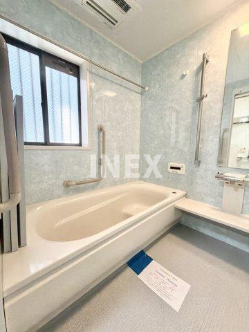 仲手原貸戸建の浴室|家具等は付きません。※要確認
