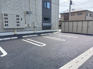 【駐車場】 | メゾン　フラン | 車をお持ちの方に嬉しい駐車場付きの物件です