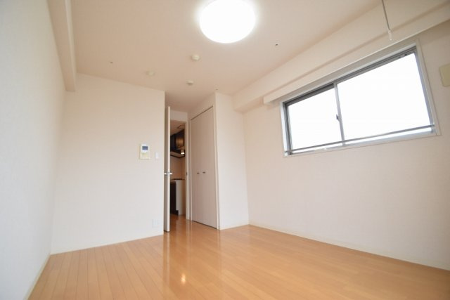 S-FORT船橋本町の居間・リビング|綺麗なお部屋です。（写真は角部屋）