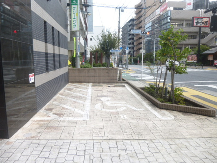【駐車場】