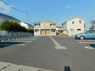 【駐車場】 | かりんＢ | 駐車場完備です