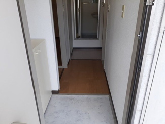 【玄関】 | ツリーハウス | きれいな玄関です